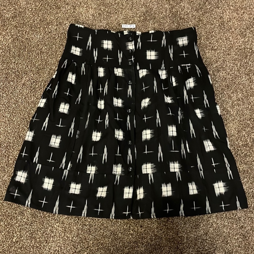 2/$20 Cute medium skirt